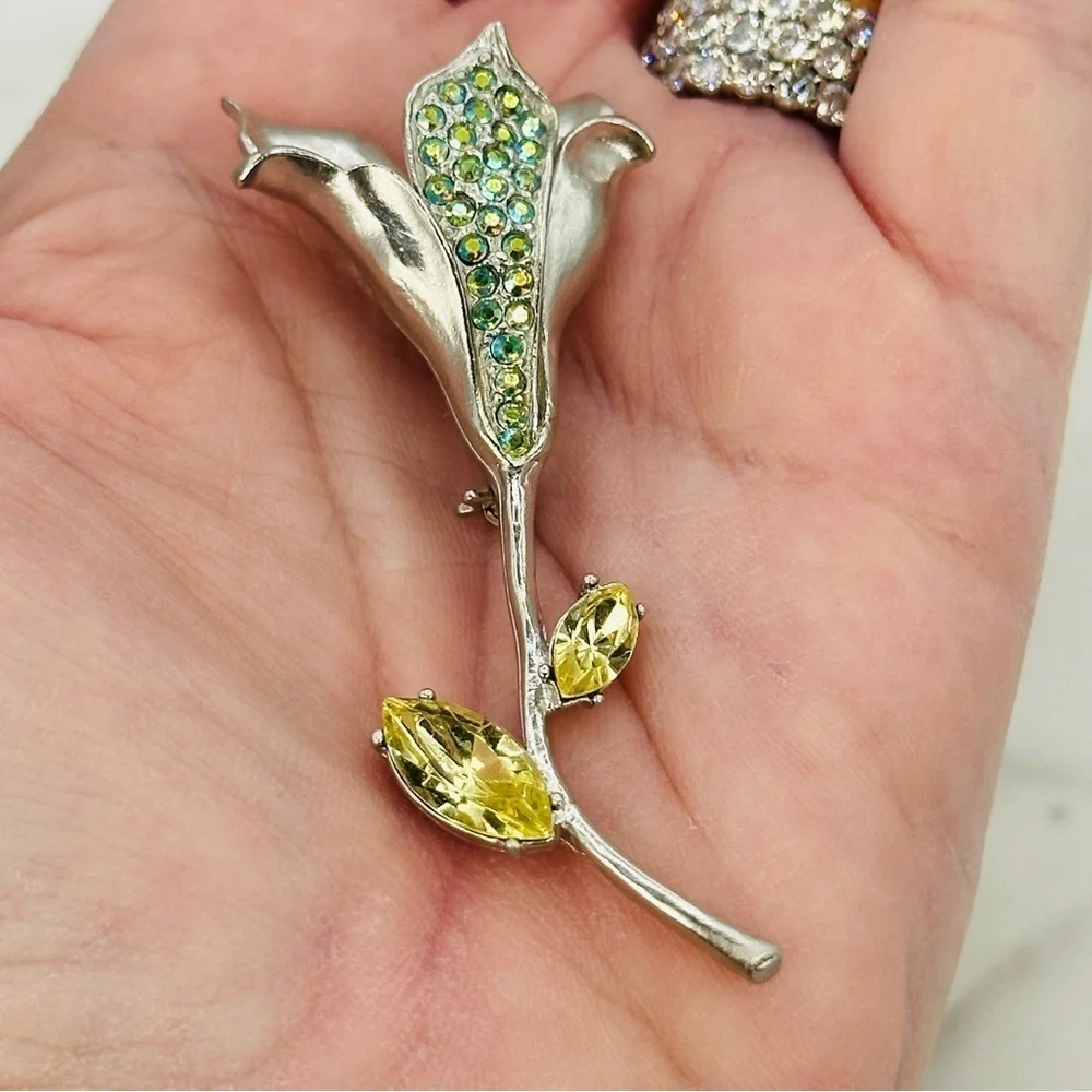 Vintage Cala Lilly Brooch Pin Blue Green AB Rhinestone Petals Yellow Gem Leaves